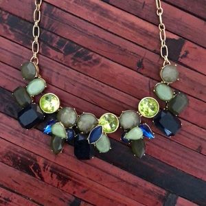 EUC fashion necklace